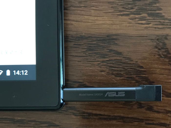 ASUS Chromebook Detachable CM3 スタイラスペンの収納